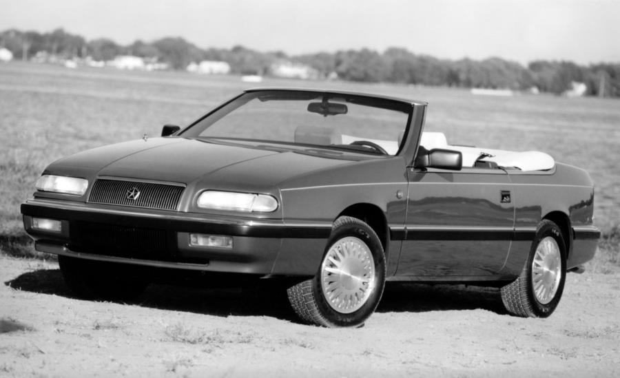  Chrysler LeBaron GTC Convertible 1992 года  (фото 1 из 3)
